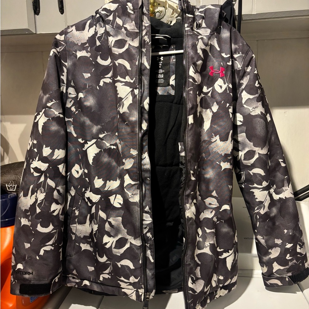 Under Armour Black and White ColdGear Jacket - Picture 3 of 4